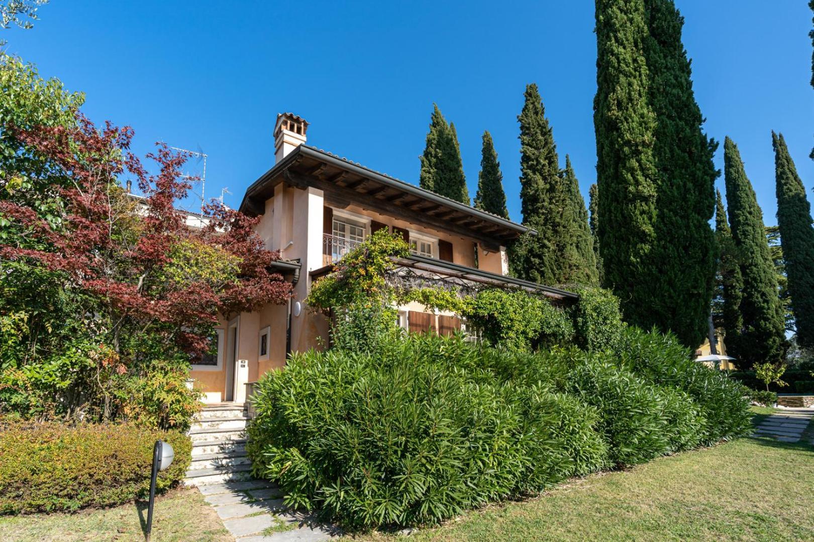 Hotel Desiree - Garda Lake Collection Сирмионе Екстериор снимка